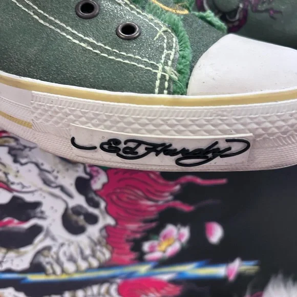 Ed Hardy high-top cracked leather over canvas, sneakers, tattoo shoes, size 10 - Picture 3 of 13